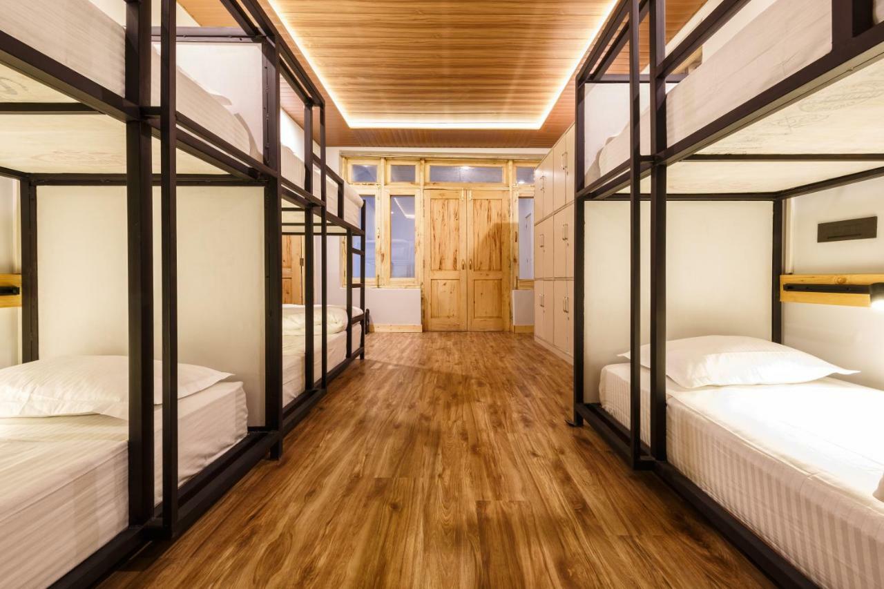 Hitchhikers Hostel Ladakh เลห์ ภายนอก รูปภาพ