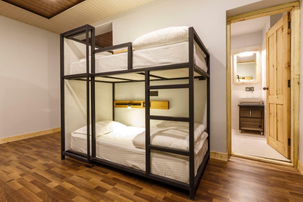 Hitchhikers Hostel Ladakh เลห์ ภายนอก รูปภาพ